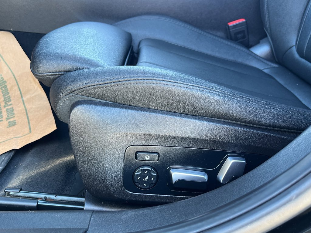 Used 2020 BMW 330i xDrive Sedan w/ Convenience Package image 15