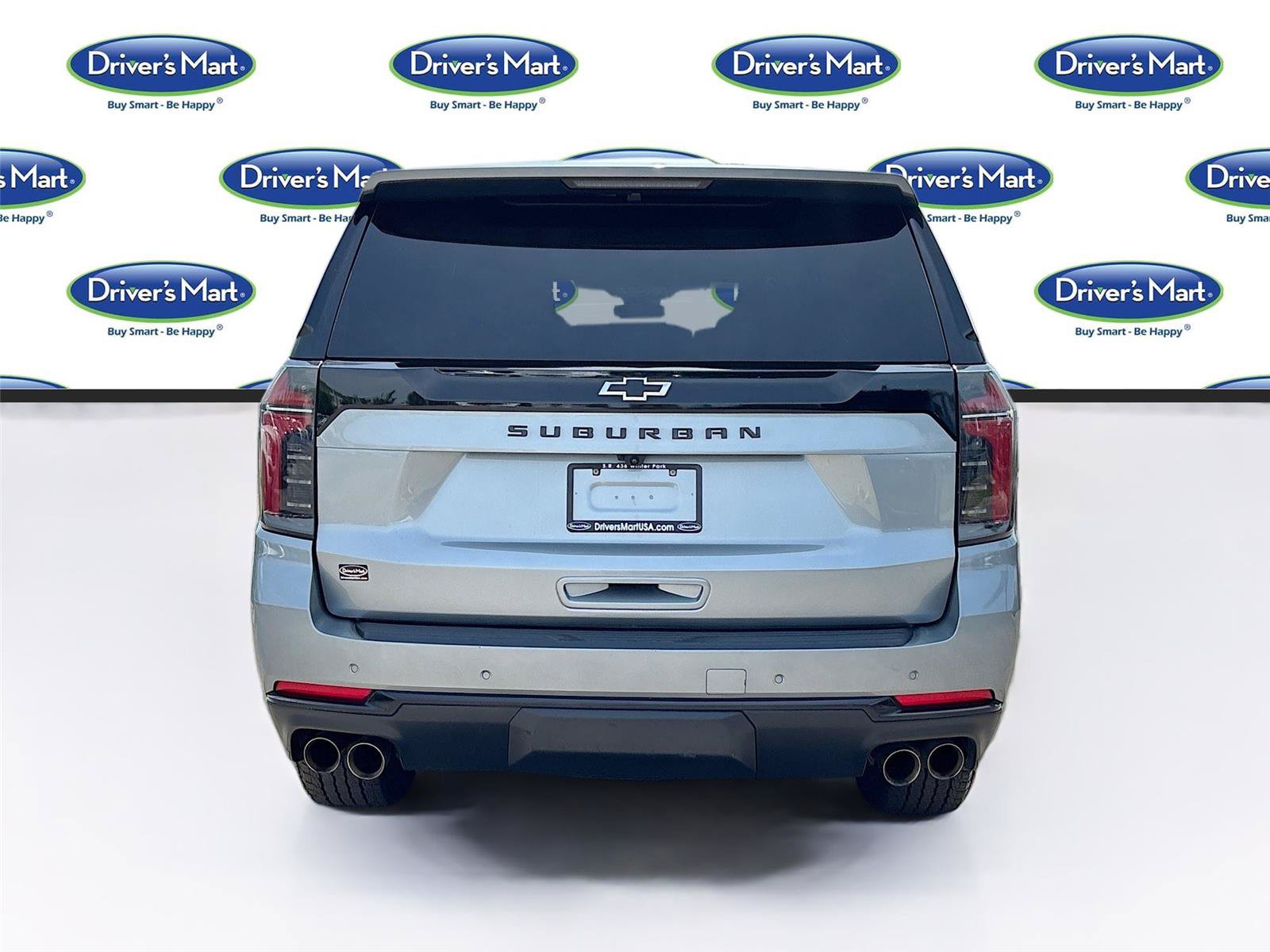 Used 2025 Chevrolet Suburban Z71 AWD/4WD image 6