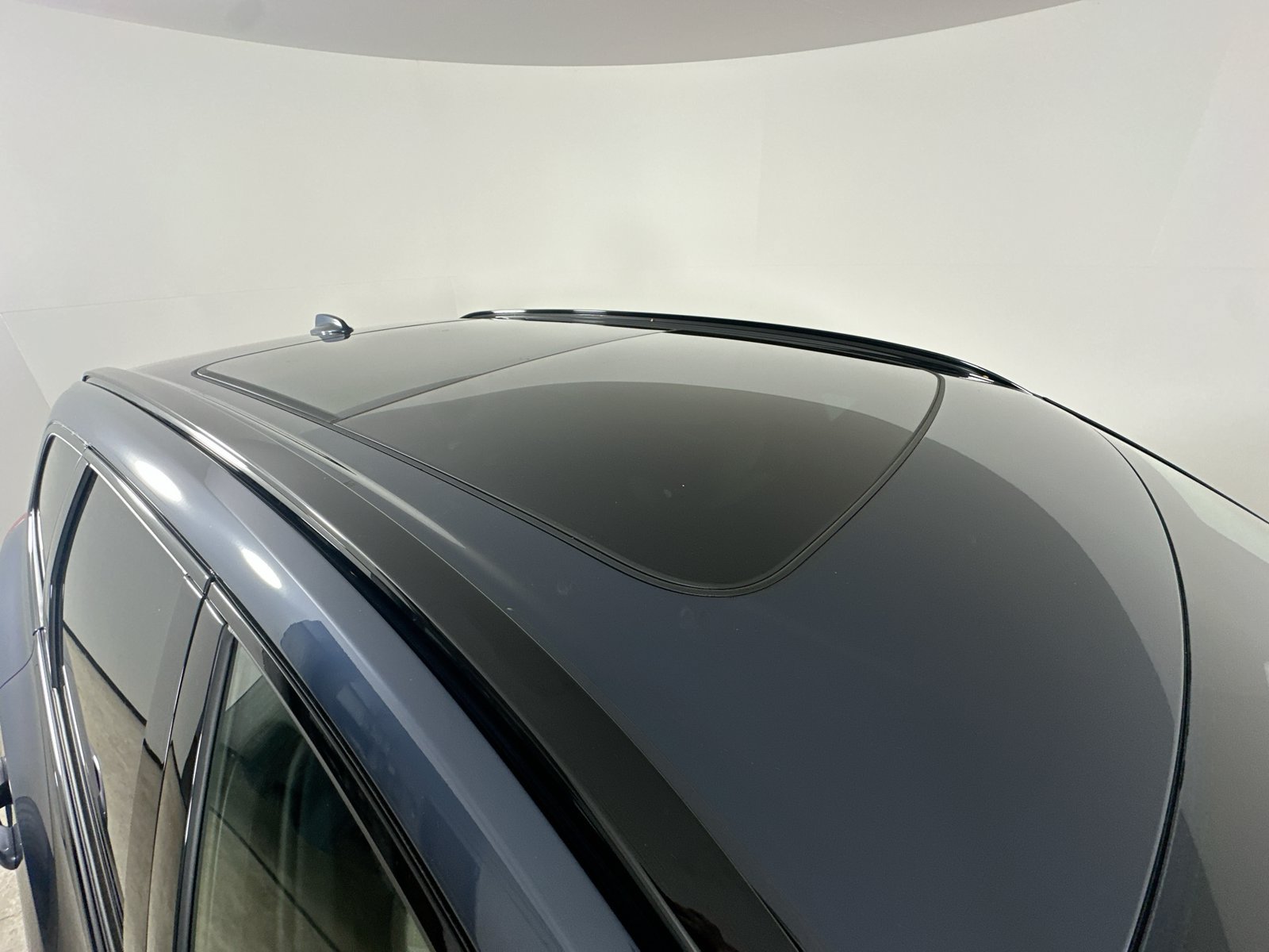 New 2027 Volvo XC60 B5 Plus AWD/4WD image 11
