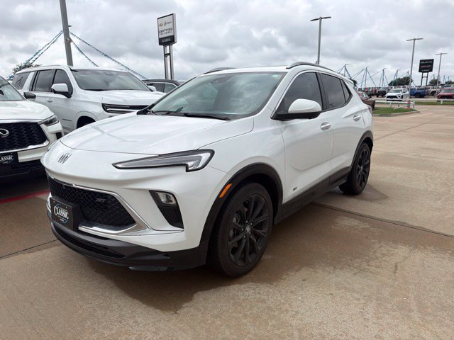 Used 2025 Buick Encore GX Sport Touring w/ Experience Buick Package FWD image 1
