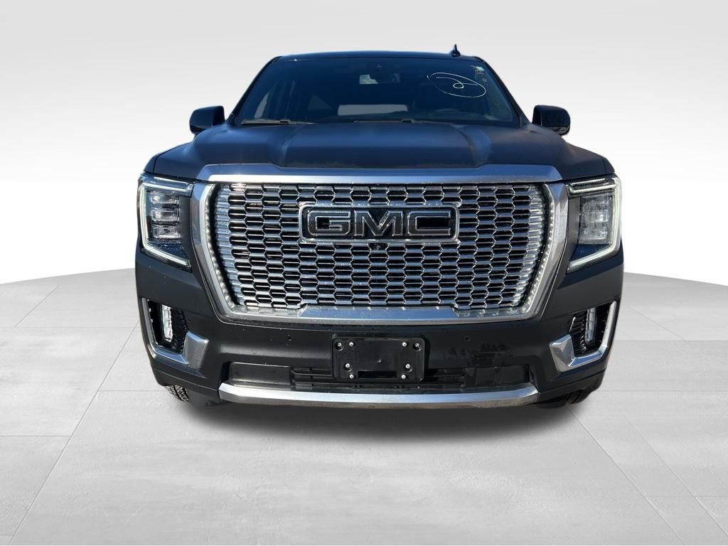 Used 2022 GMC Yukon XL Denali image 8