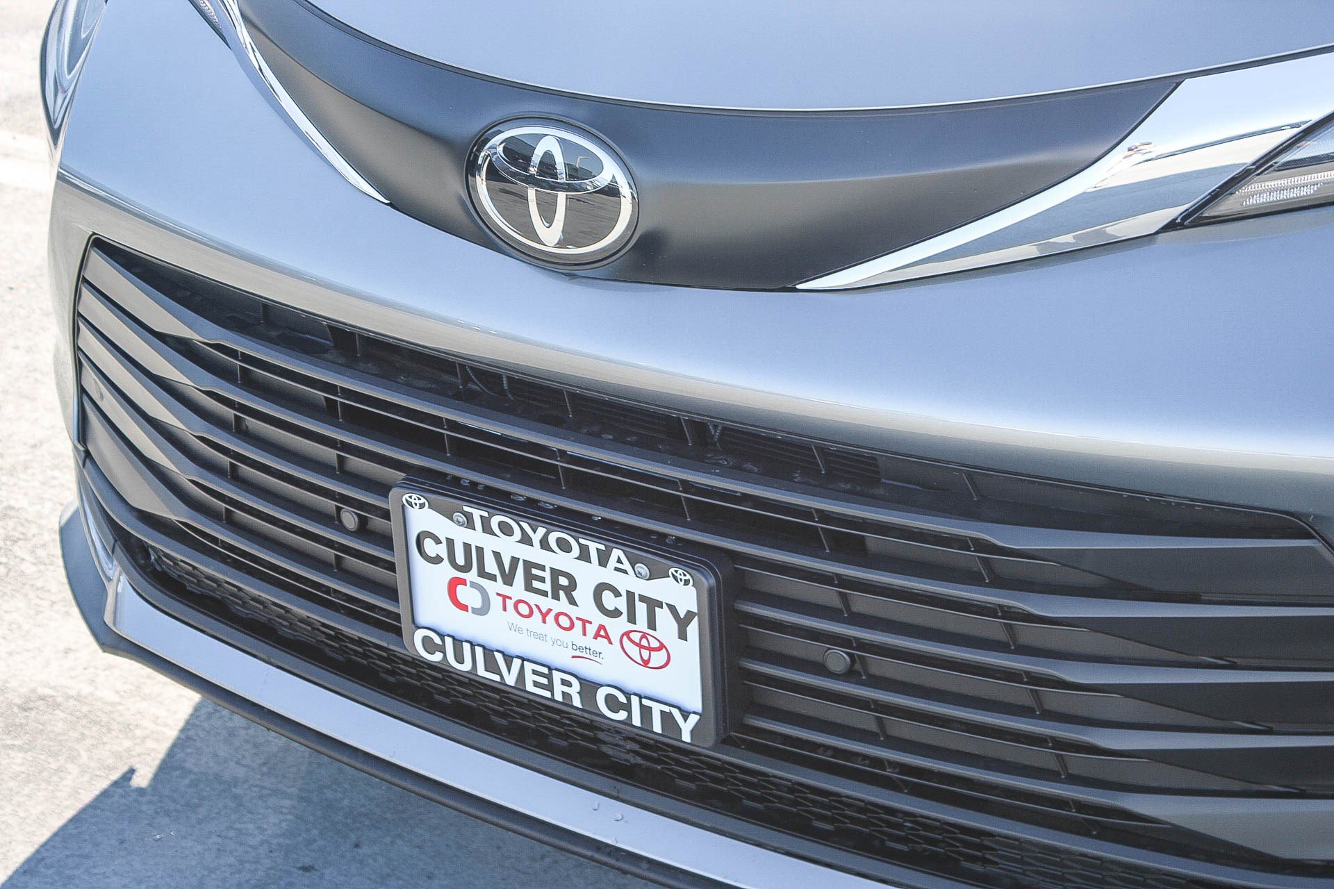 New 2026 Toyota Sienna XLE image 6