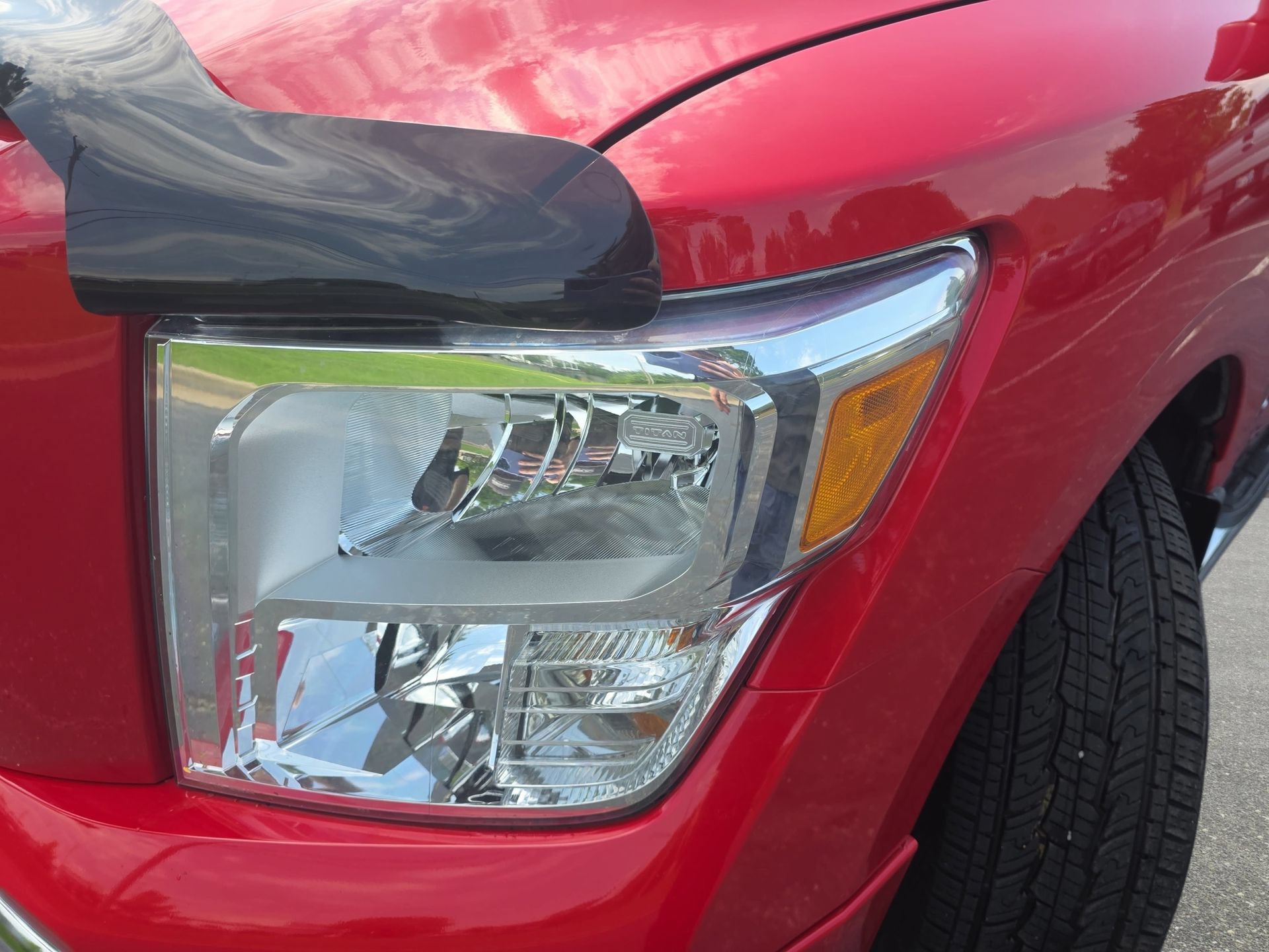 Used 2020 Nissan Titan SV w/ SV Convenience Package RWD image 28