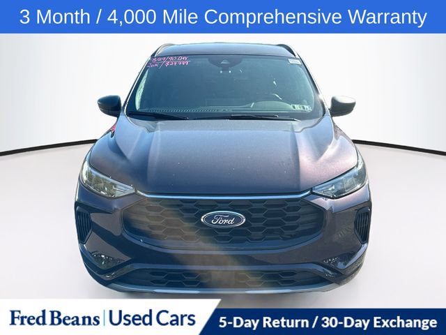 Used 2023 Ford Escape ST-Line w/ Tech Pack #1 AWD/4WD image 2