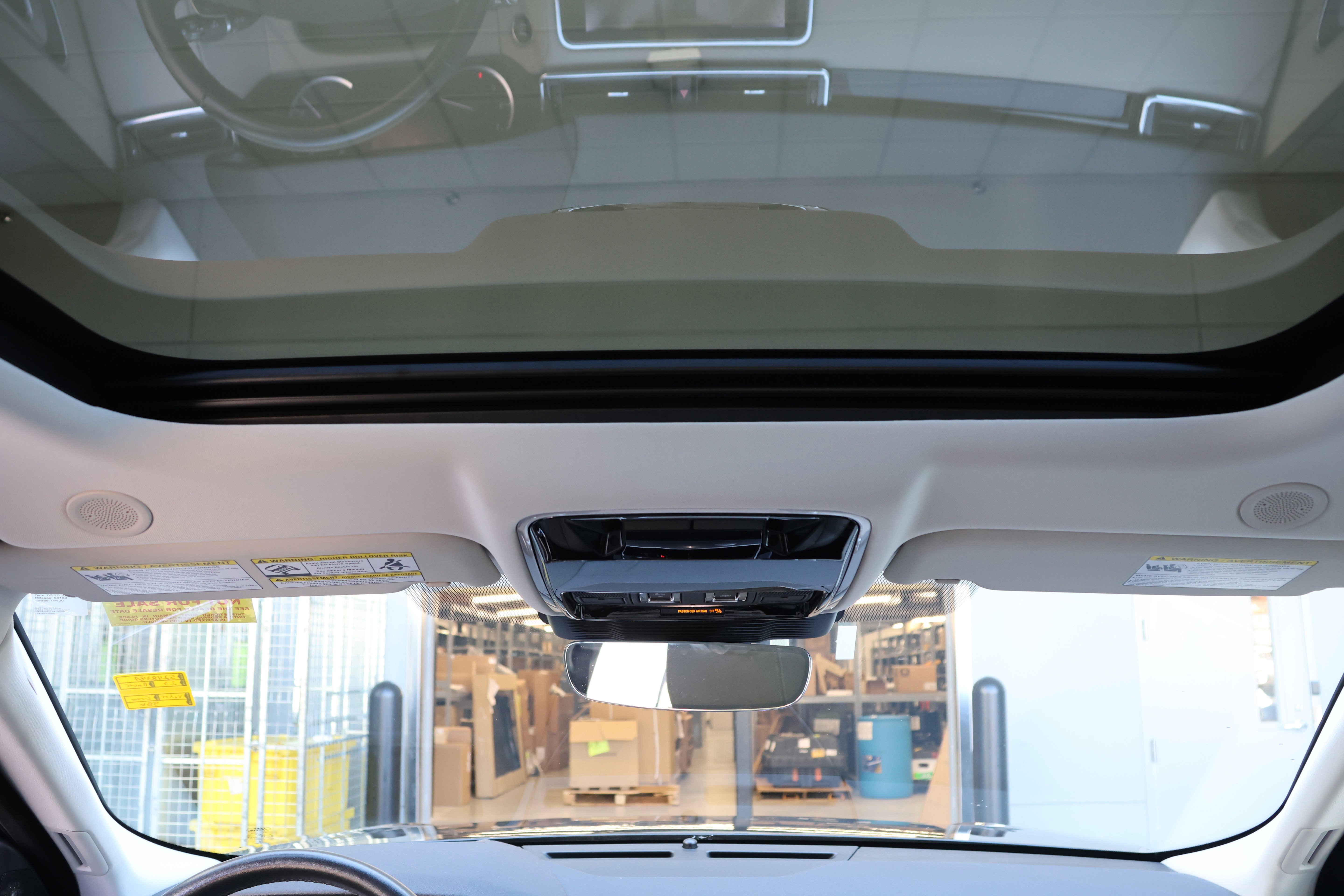 Used 2023 Land Rover Range Rover Velar S image 28