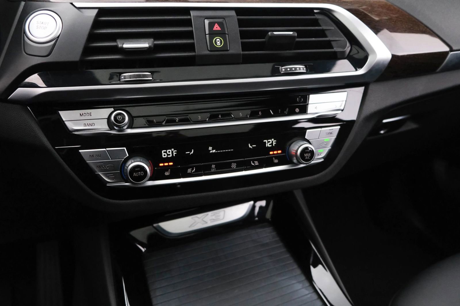 Used 2021 BMW X3 xDrive30e w/ Convenience Package (ZC2) image 44