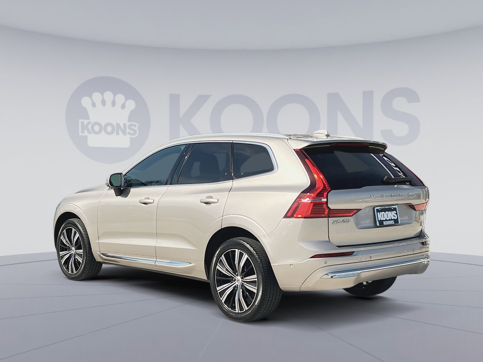 Certified 2023 Volvo XC60 B5 Ultimate w/ Climate Package AWD/4WD image 14