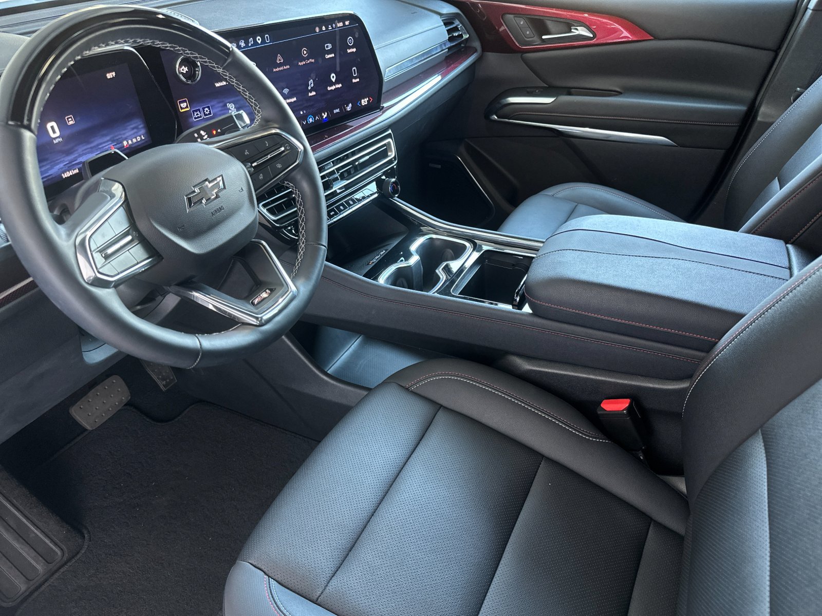 Used 2025 Chevrolet Traverse Z71 w/ Enhanced Driving Package AWD/4WD image 10