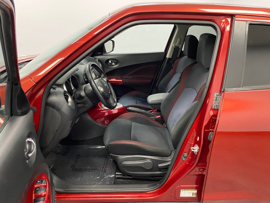 Used 2015 Nissan Juke SV w/ Technology Package image 20