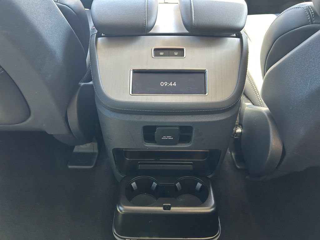 Used 2025 Lincoln Navigator L Reserve AWD/4WD image 25