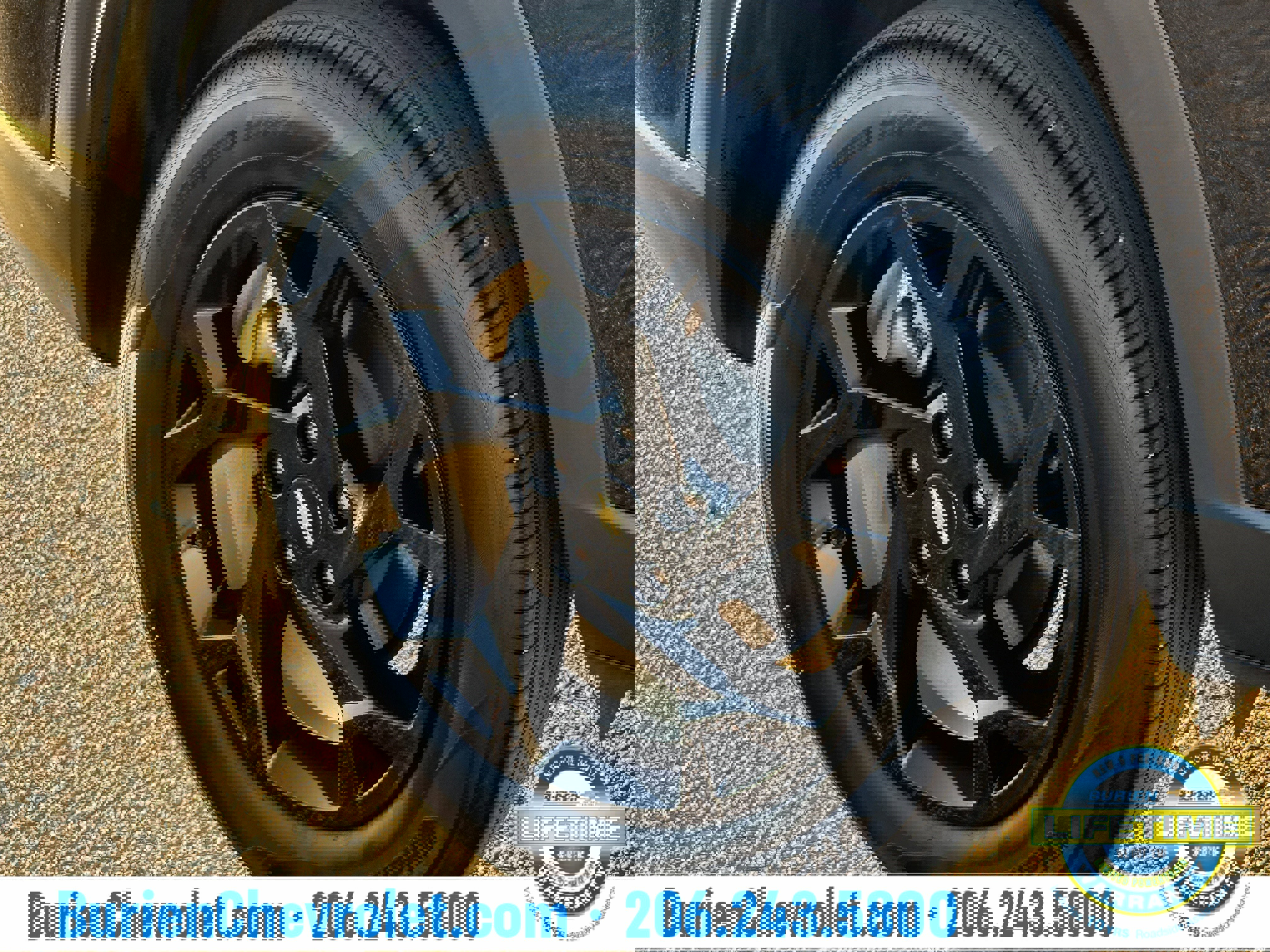 Used 2025 Chevrolet Trax LS w/ LS Convenience Package image 28