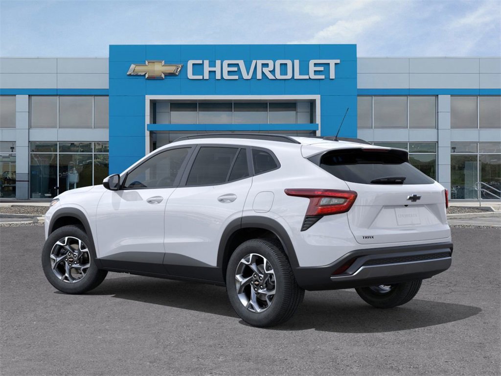 New 2026 Chevrolet Trax LT image 3