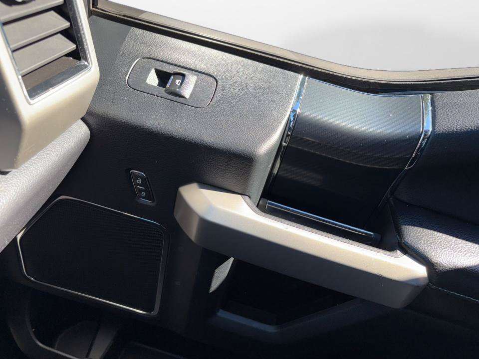 Used 2019 Ford F150 Lariat w/ Equipment Group 502A Luxury AWD/4WD image 32