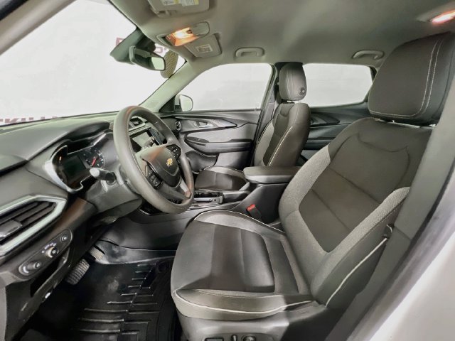 Used 2022 Chevrolet TrailBlazer LT w/ Convenience Package AWD/4WD image 10