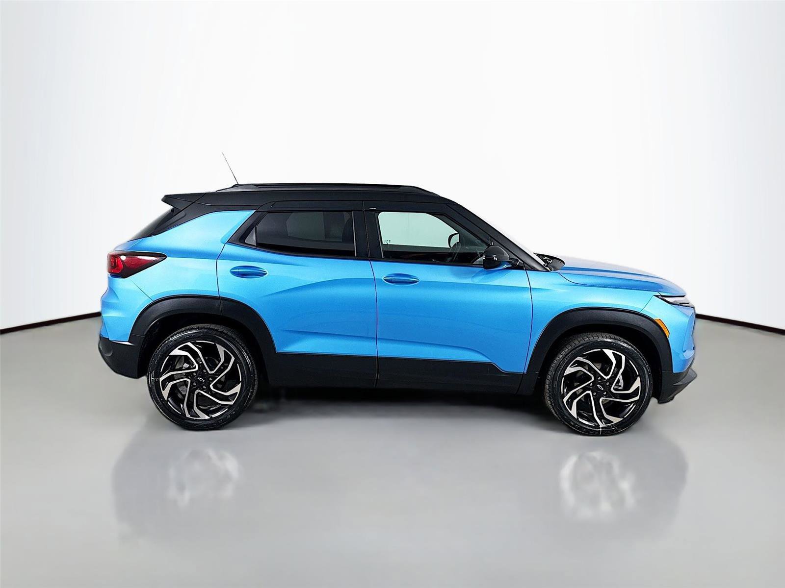 Used 2025 Chevrolet TrailBlazer RS w/ Convenience Package image 10