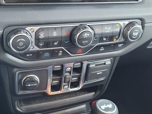 Certified 2025 Jeep Wrangler Unlimited Sahara image 11