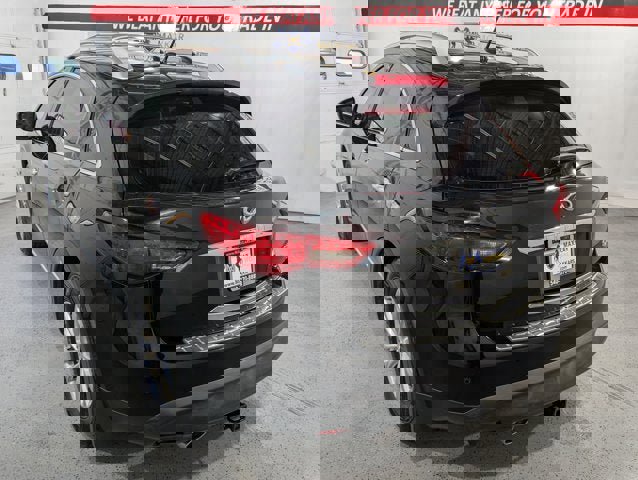 Used 2017 INFINITI QX70 AWD w/ Premium Package image 5