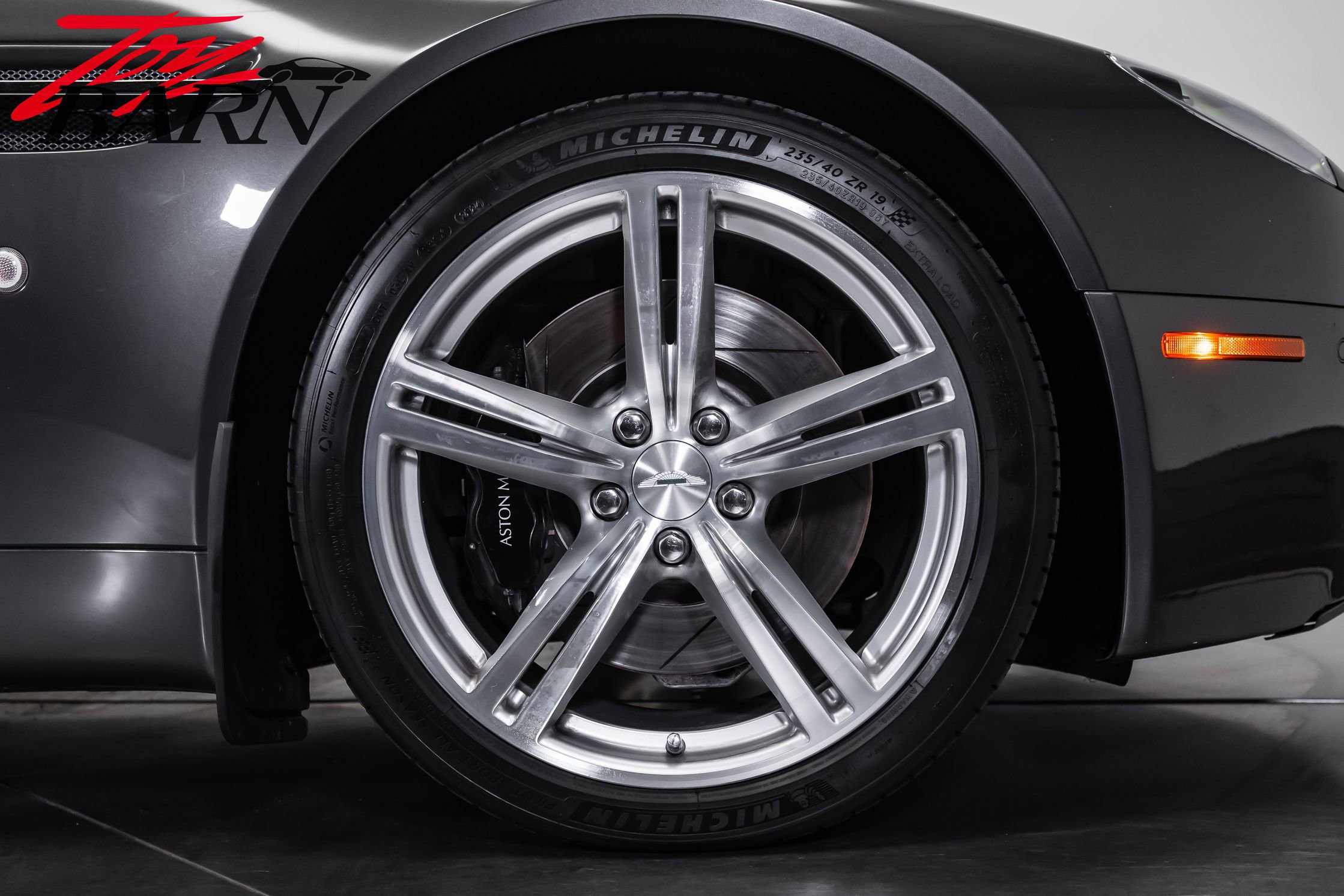 Used 2009 Aston Martin V8 Vantage Roadster RWD image 22