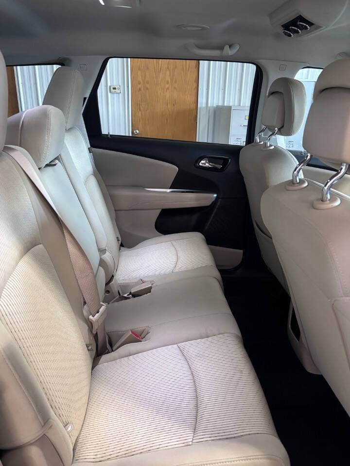 Used 2018 Dodge Journey SE w/ Safe & Sound Group AWD/4WD image 6