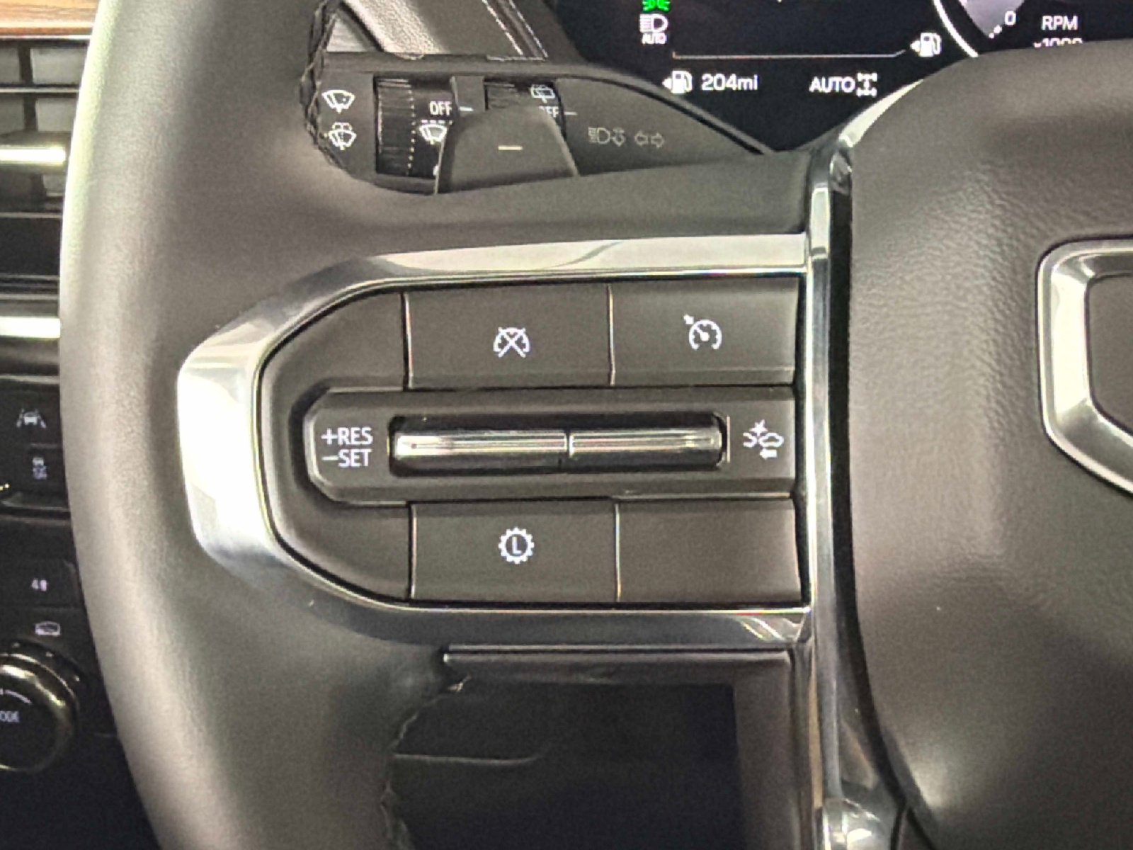 Used 2026 GMC Yukon Denali image 50