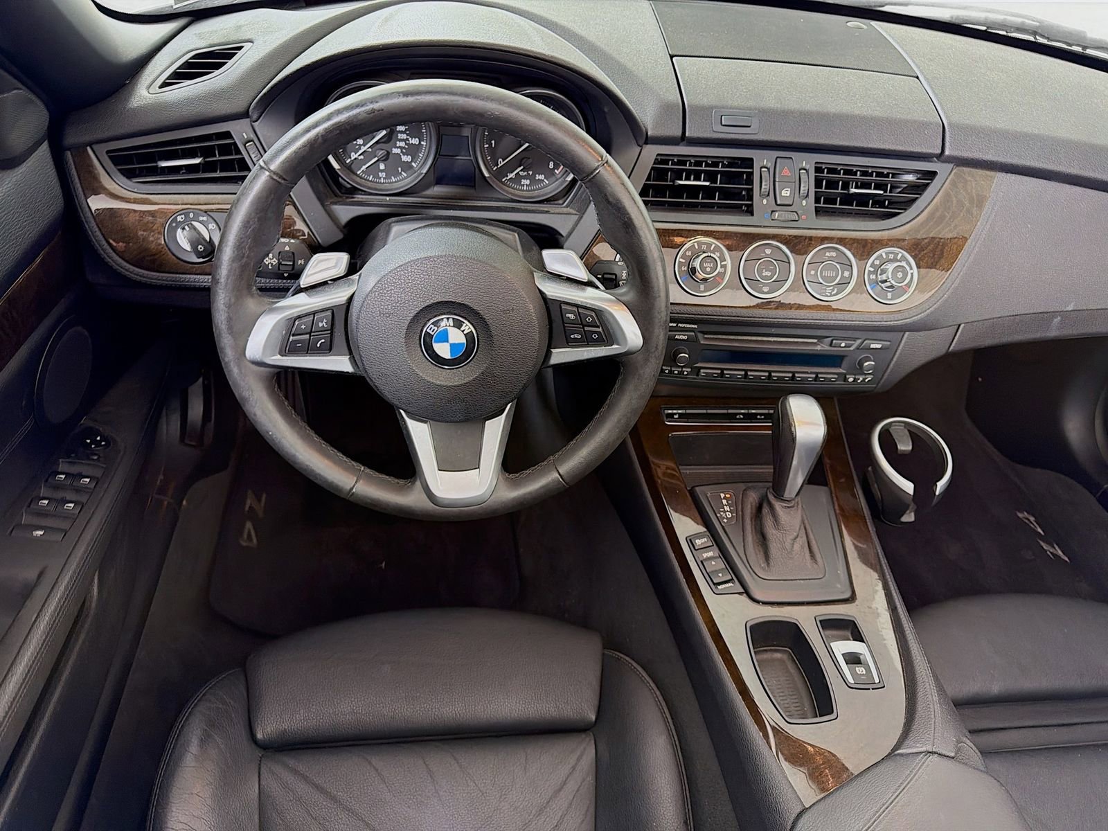 Used 2011 BMW Z4 sDrive30i RWD image 24