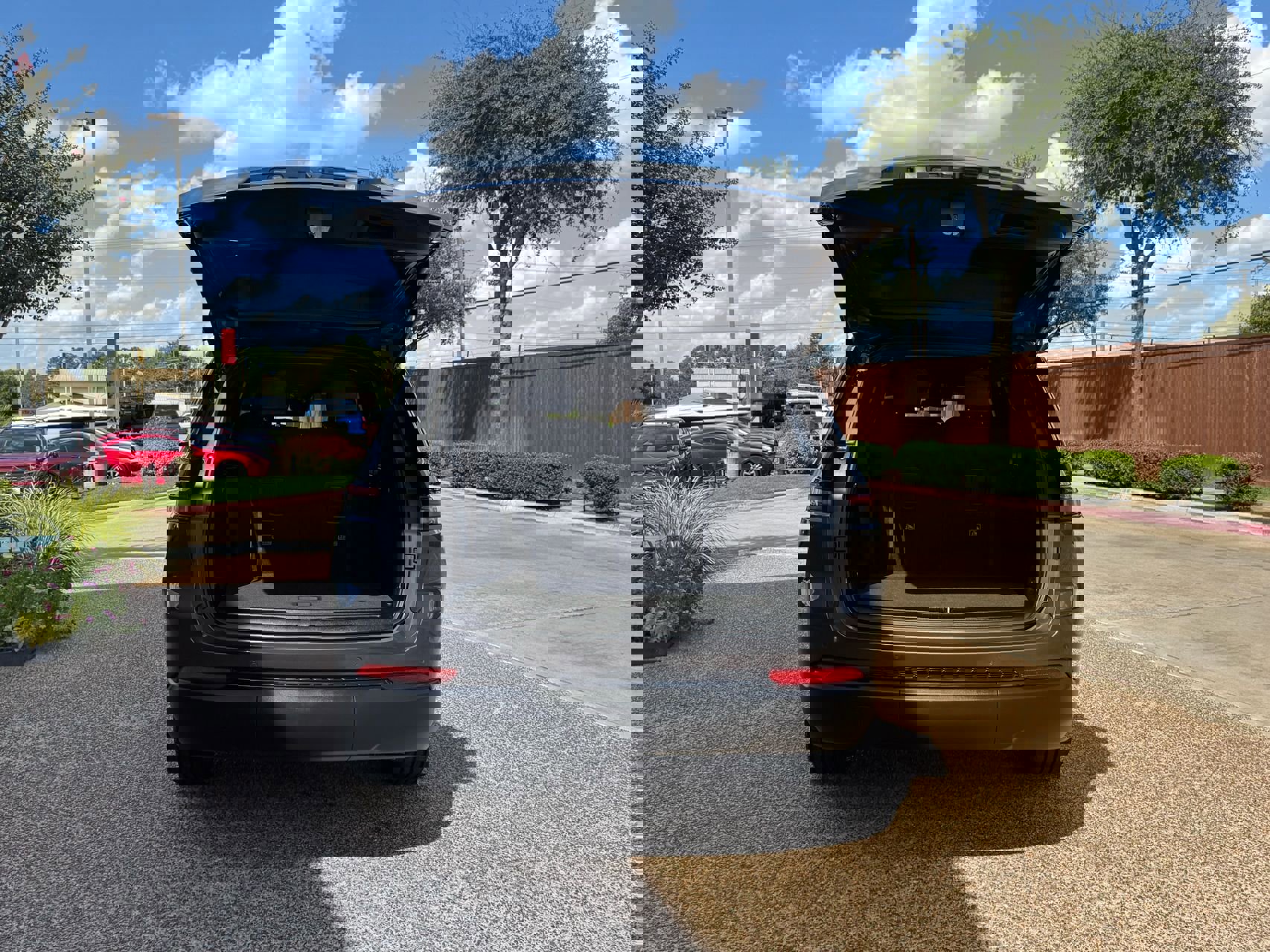 Used 2023 Jeep Grand Cherokee L Laredo image 13