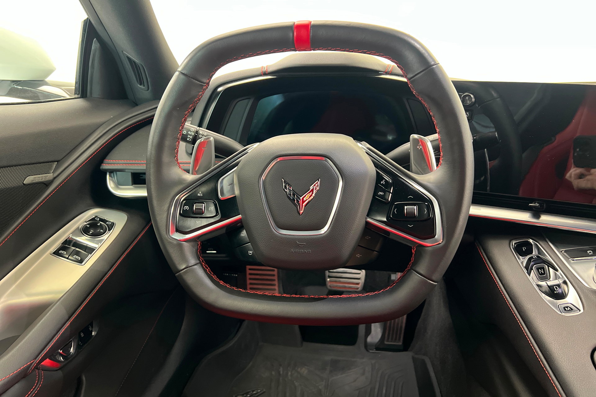 Used 2023 Chevrolet Corvette Stingray Coupe w/ Z51 Performance Package RWD image 10