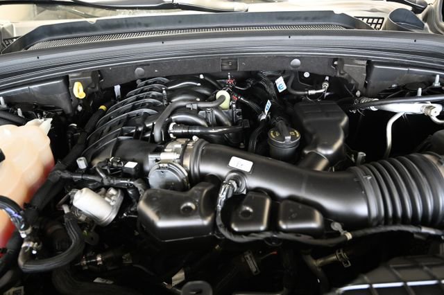 Used 2023 Jeep Grand Cherokee L Limited image 36