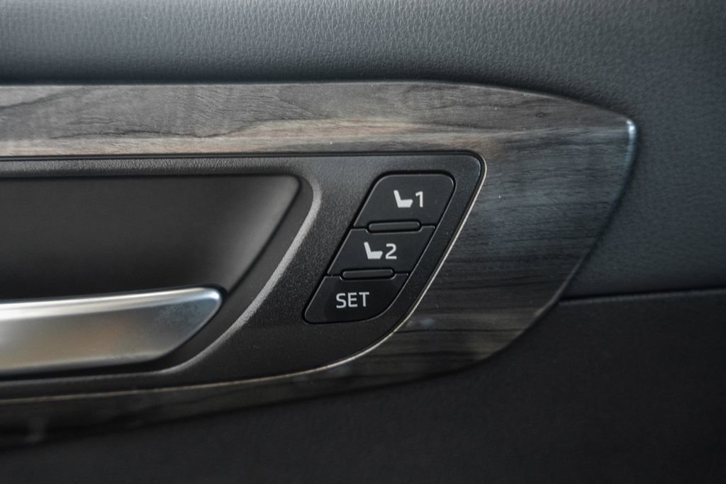 New 2026 Toyota Highlander Platinum AWD/4WD image 45