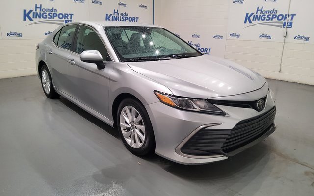Used 2023 Toyota Camry LE video 2