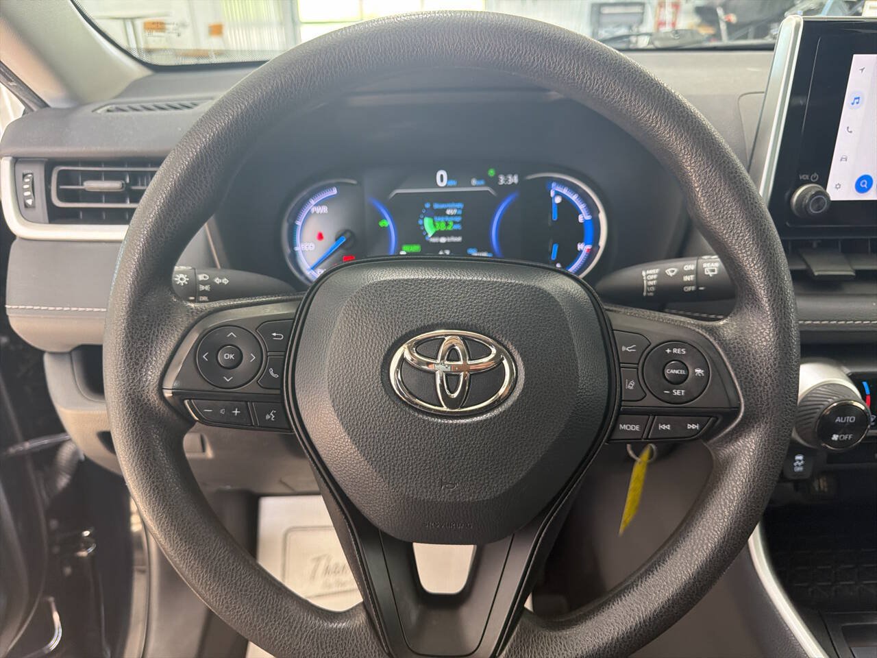 Used 2023 Toyota RAV4 LE AWD/4WD image 14