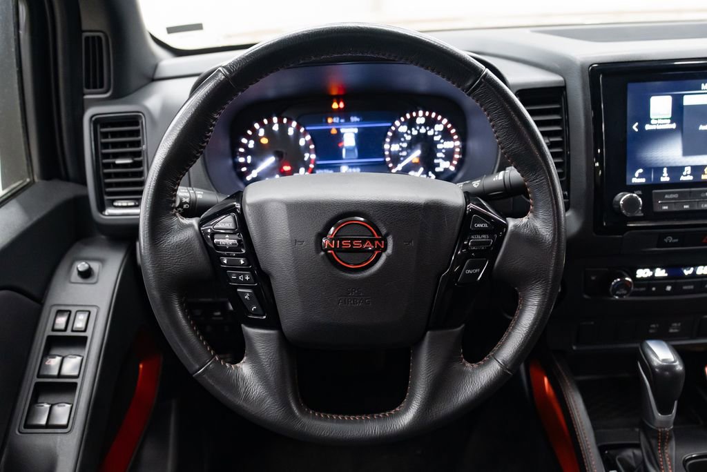 Used 2024 Nissan Frontier PRO-4X image 14