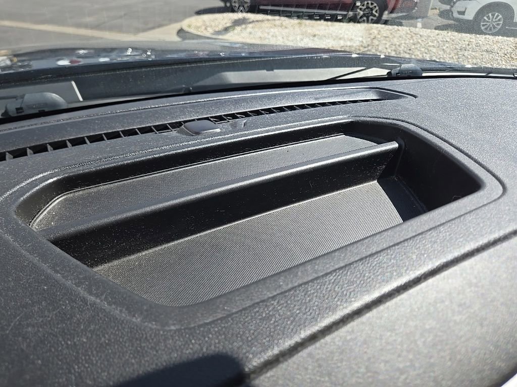 Used 2023 Chevrolet Silverado 1500 Custom image 34