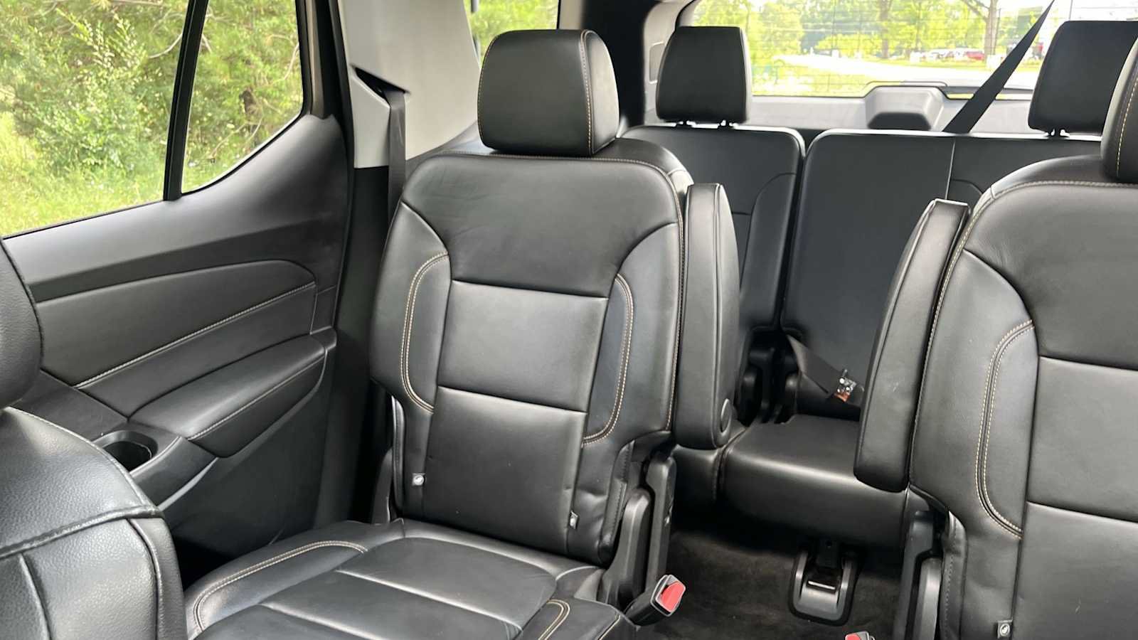 Used 2019 Chevrolet Traverse LT w/ LT Premium Package AWD/4WD image 34