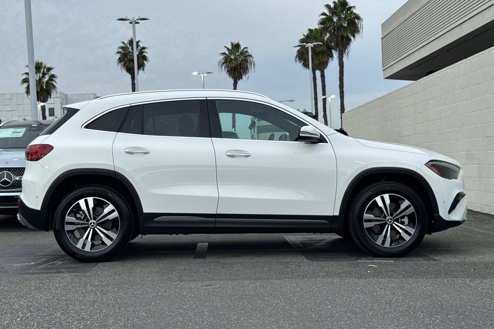 Certified 2025 Mercedes-Benz GLA 250 image 3