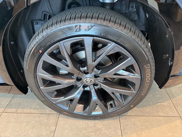 New 2026 Toyota Crown Signia AWD/4WD image 5