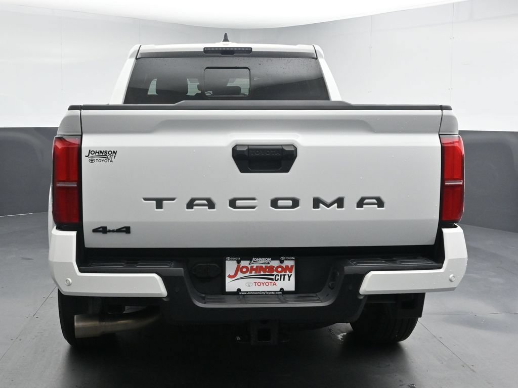 Used 2024 Toyota Tacoma TRD Sport w/ TRD Sport Upgrade Package AWD/4WD image 7