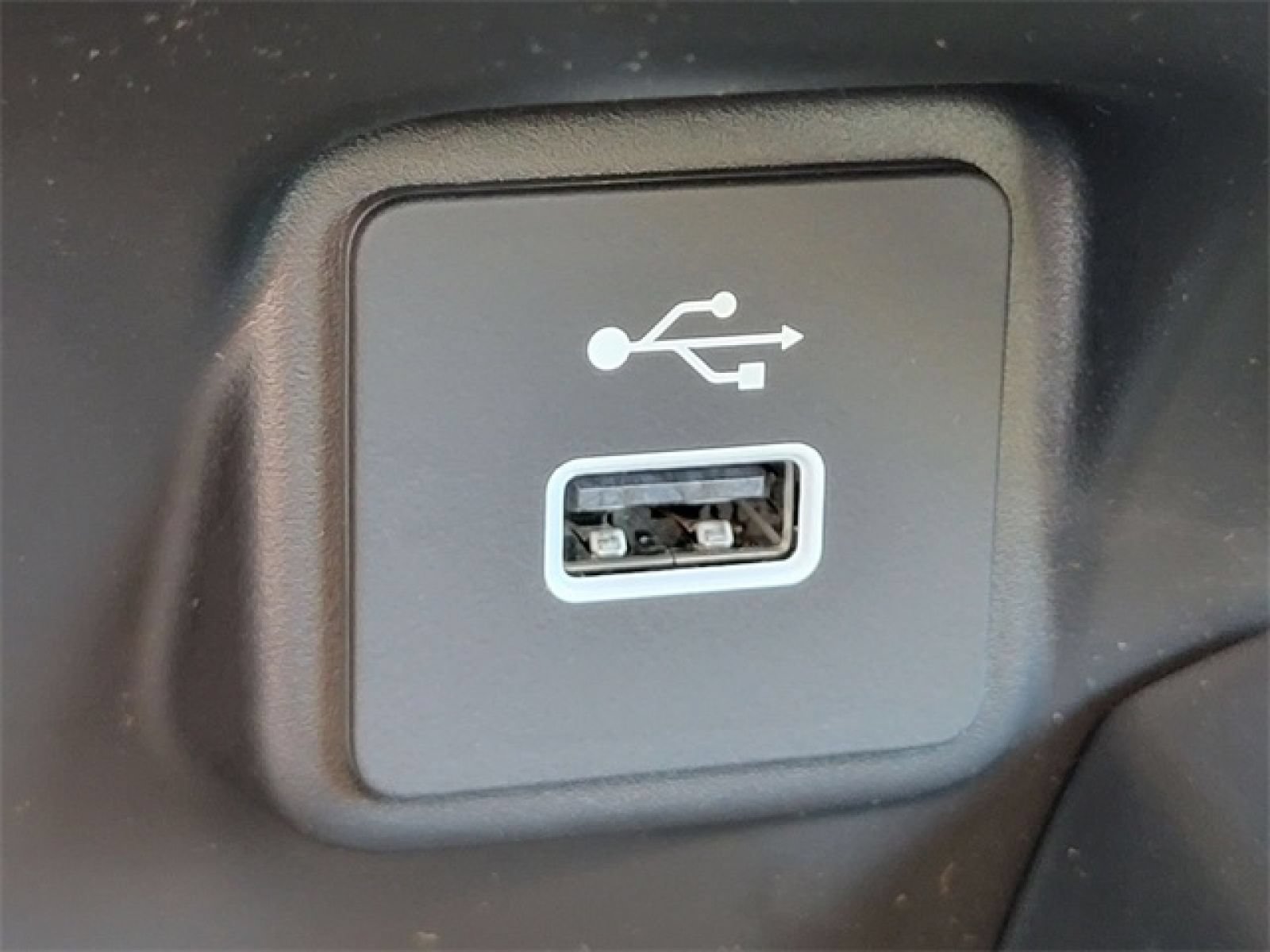 Certified 2025 Honda HR-V Sport image 25