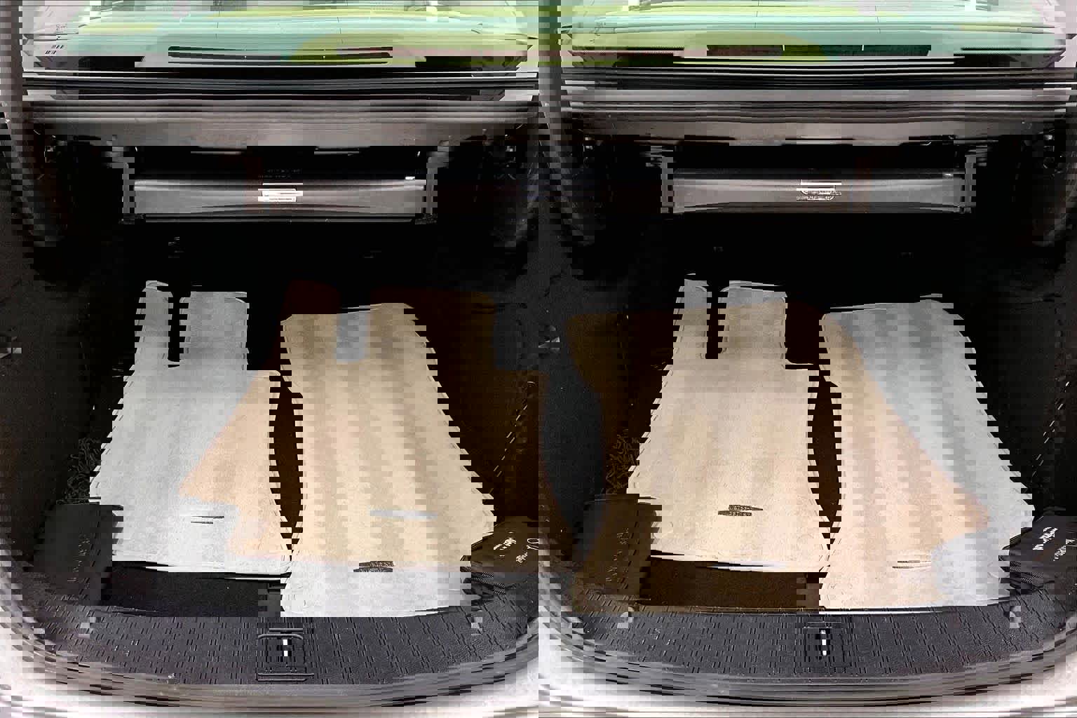 Used 2014 Mercedes-Benz E 350 Sedan image 9