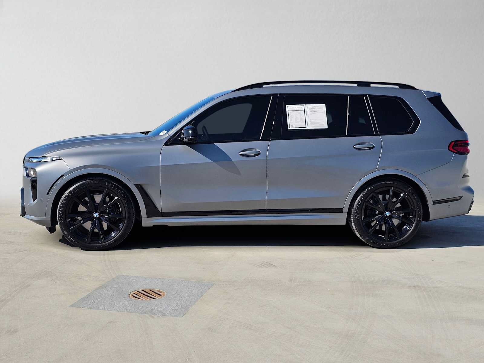 Used 2026 BMW X7 M60i AWD/4WD image 2