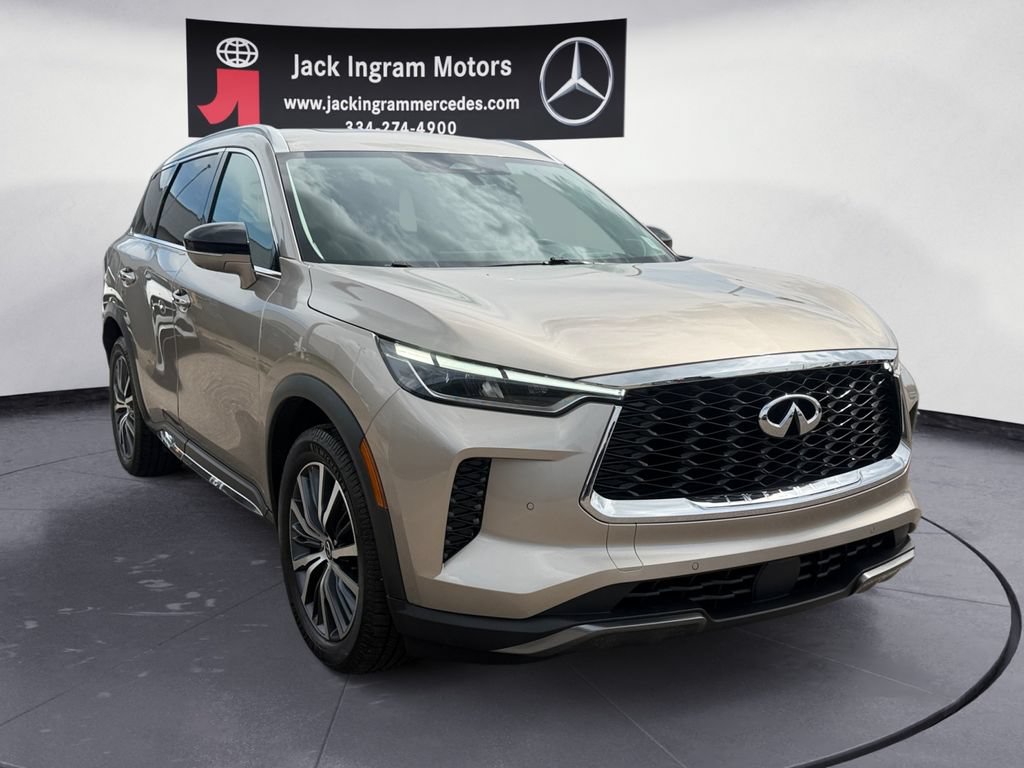 Used 2023 INFINITI QX60 Sensory AWD/4WD image 7