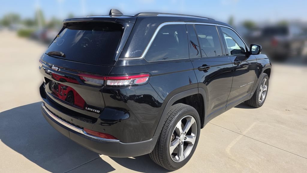 Used 2023 Jeep Grand Cherokee Limited AWD/4WD image 5