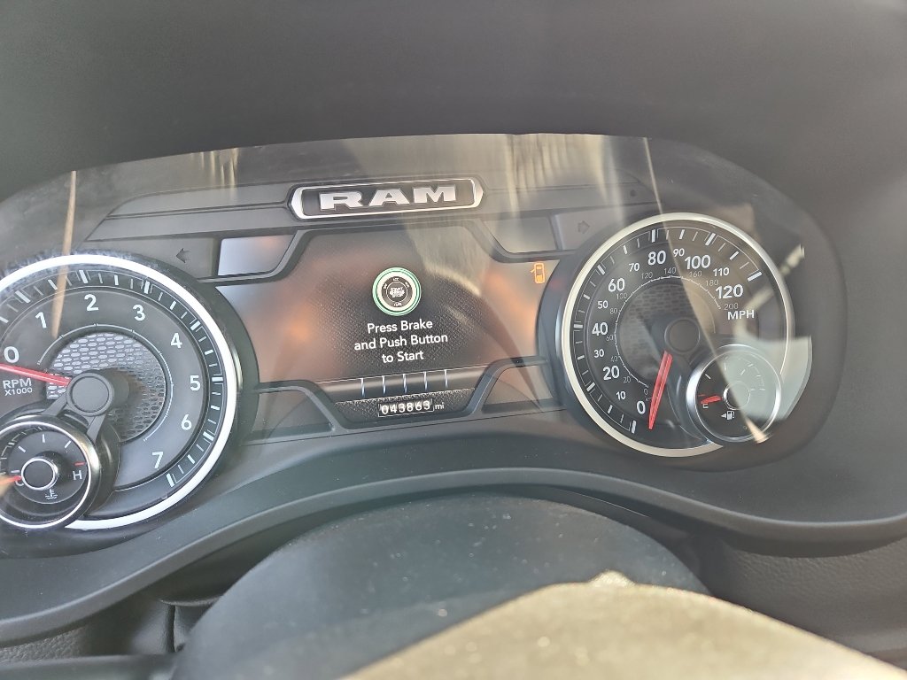 Used 2023 RAM 1500 Laramie image 10