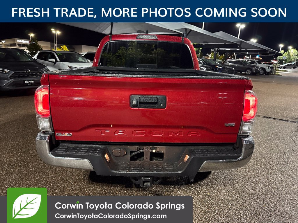 Used 2022 Toyota Tacoma TRD Off-Road AWD/4WD image 7