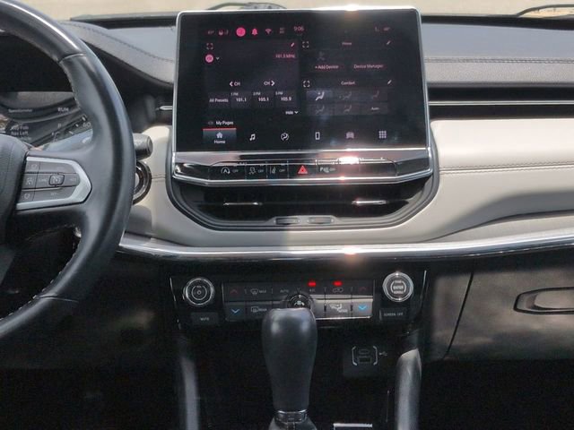 Used 2022 Jeep Compass Limited AWD/4WD image 18