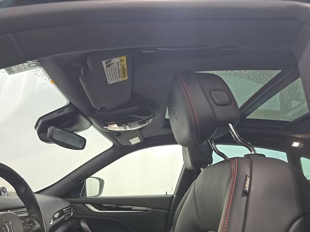 Used 2023 Maserati Levante Modena AWD/4WD image 13