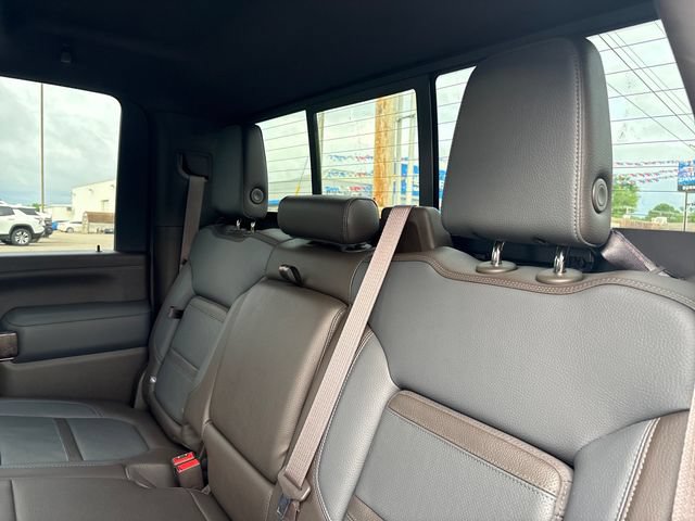 Used 2022 GMC Sierra 3500 Denali w/ Denali Black Diamond Edition AWD/4WD image 22