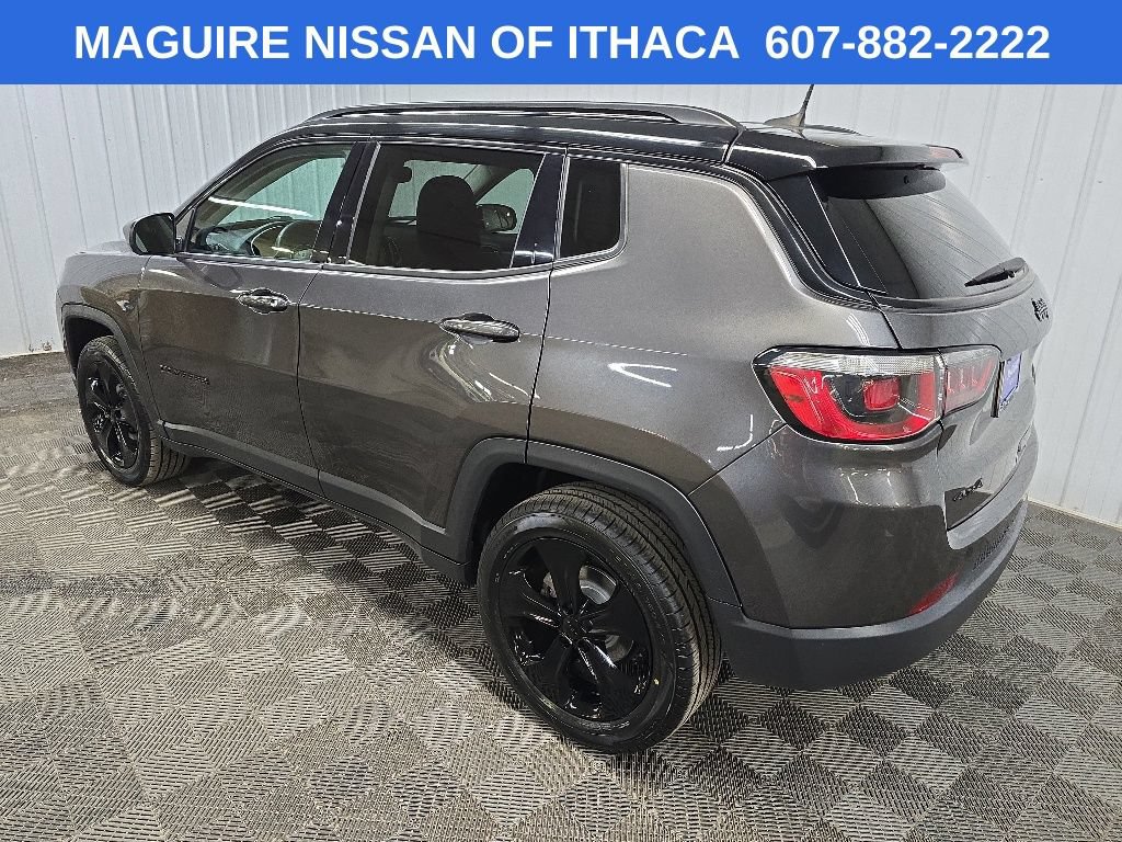 Used 2020 Jeep Compass Latitude AWD/4WD image 9