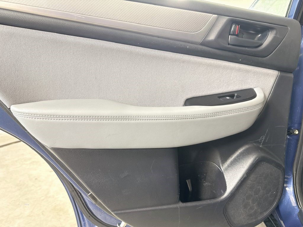 Used 2019 Subaru Outback 2.5i AWD/4WD image 24