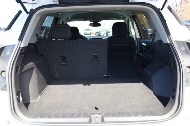 Used 2024 GMC Terrain SLE image 24